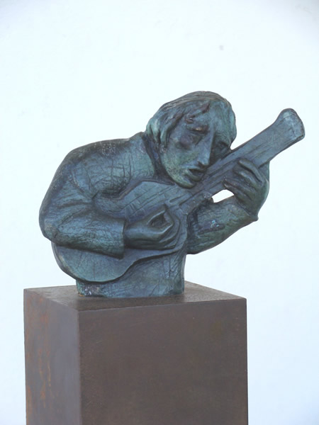 Escultura del pintor Antonio Posada