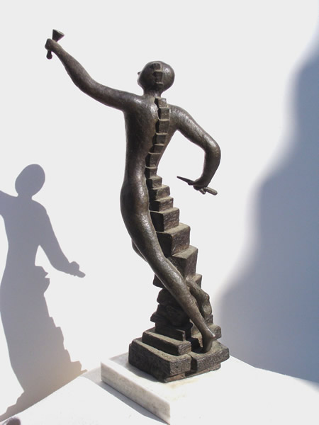 Escultura del pintor Antonio Posada